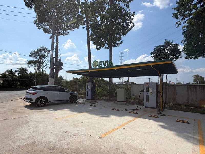 Trạm sạc EVIA × CD RESTOP triển khai thực tế